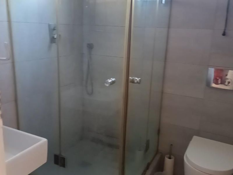 1. Cozy 1-Bedroom Near Oceanfront, Steps from Holiday Inn!  Shareblock - Photo 9