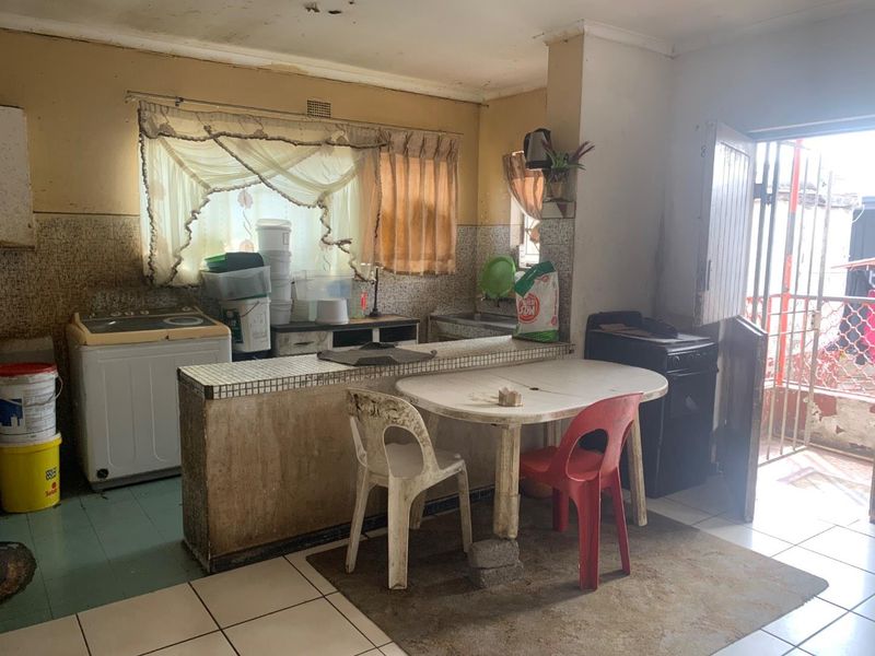 3 bedroom house for sale fully tenanted - Photo 5