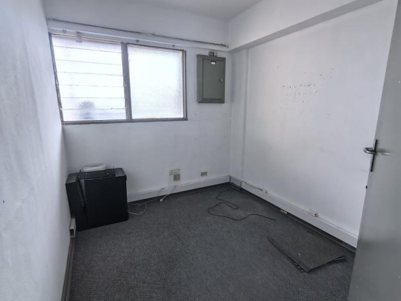 80m2 offices available to rent - Photo 4