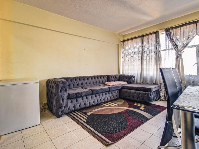 STUNNING 6TH FLOOR UNIT WITH CRICKET CLUB VIEWS! - Photo 5