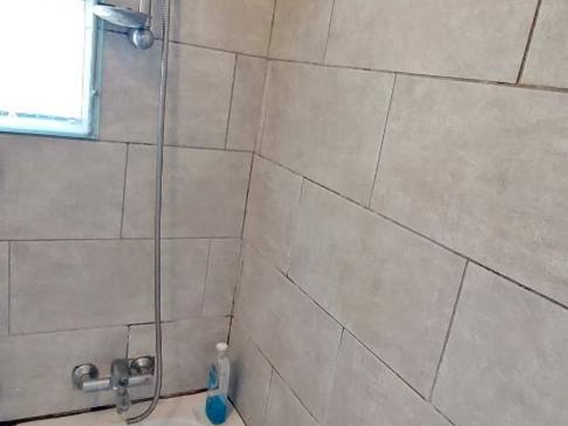 2 bedroom 1st floor - Photo 9