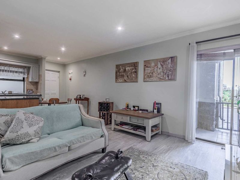 2 Bedroom on the Golf Estate - Photo 8