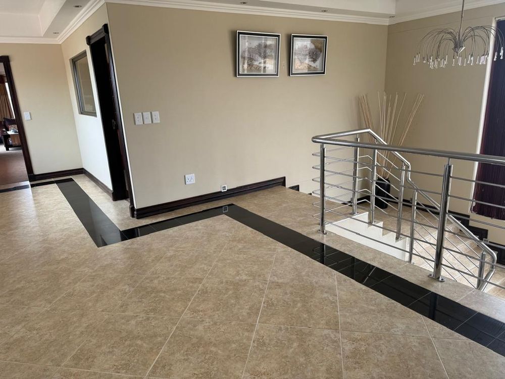 Stairs and passage to the rooms on the first floor