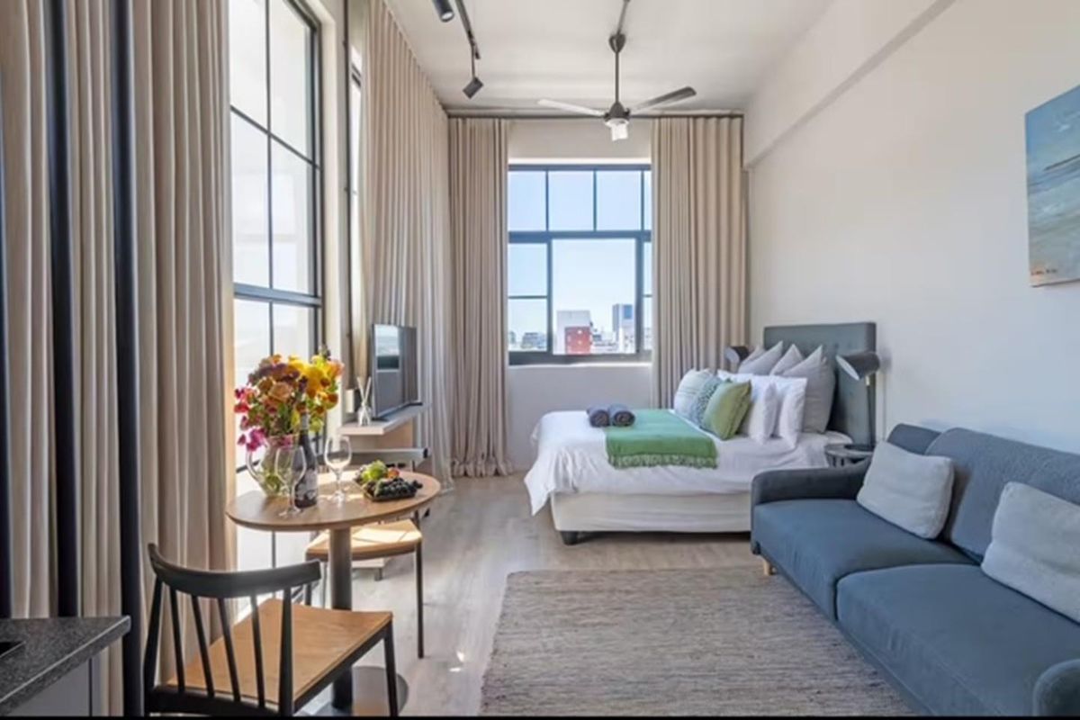 97% Airbnb Occupancy | Fully Furnished | Prime Zonnebloem Investment - Photo 4