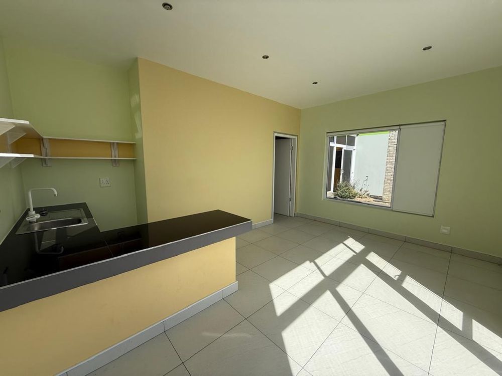 Flatlet/ground floor en-suite room