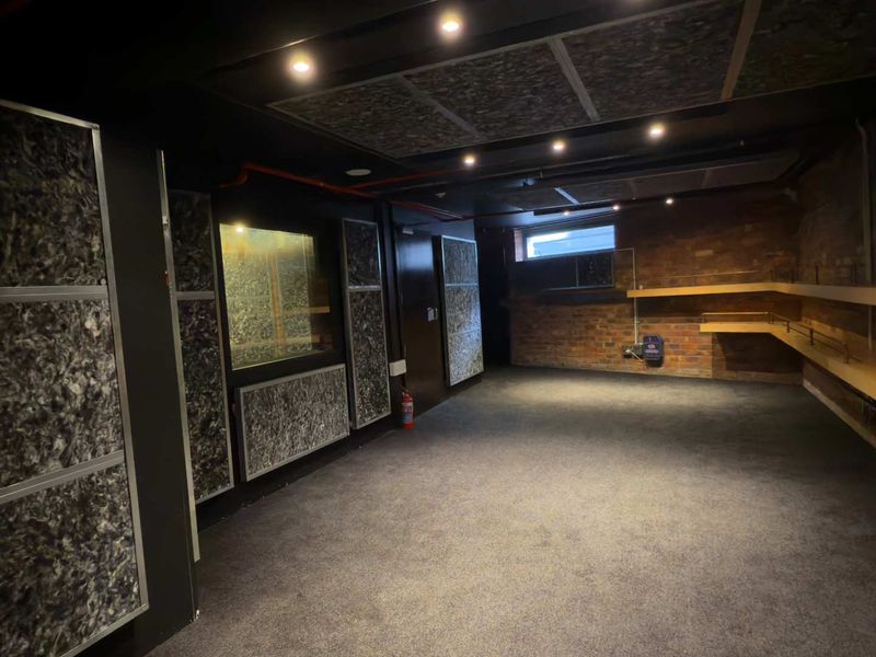 121m2 studio space in De Waterkant - Photo 8