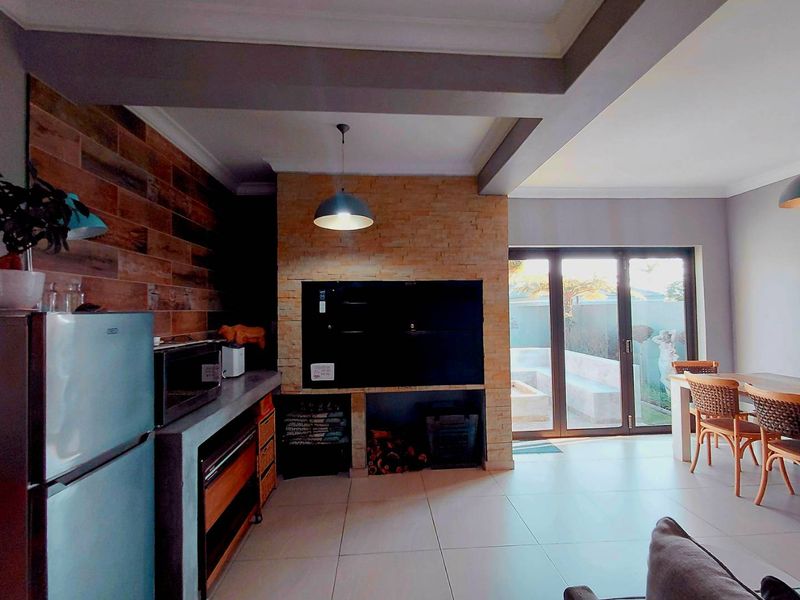 Comfortable Living in a Secure Complex with Great Amenities - Photo 10