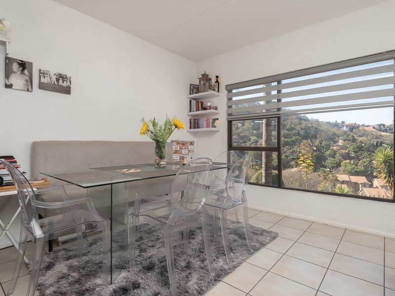 Modern Living with Golf Course Views - Photo 6