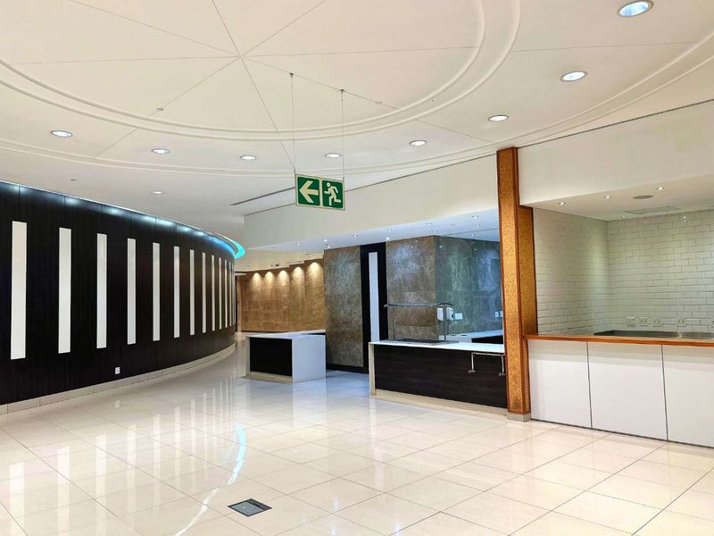 LIBRIDGE – Third Floor Office Space to Let | Ameshoff Street, Bramfontein, Johannesburg Position your business in the heart of Bramfontein’s thriving commercial - Photo 5