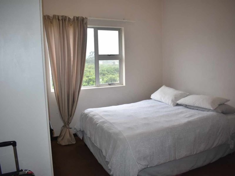 Well positioned apartment in sought after complex! - Photo 9