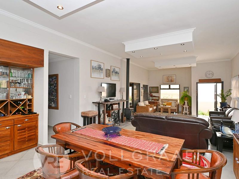 Neat Corner Home with Bachelor Unit For Sale in Extension 22, Swakopmund - Photo 9
