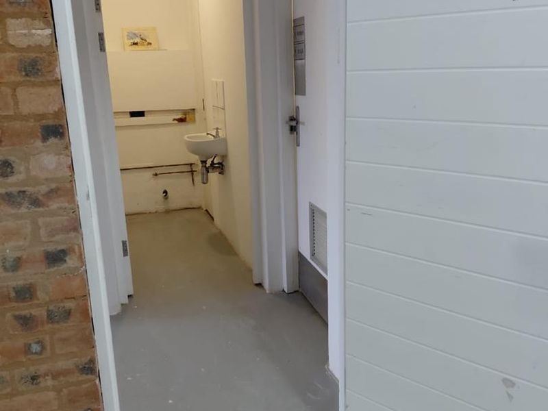 SPACE TO LET AT ST JOHNS VILLAGE LIFESTYLE CENTRE - Photo 7