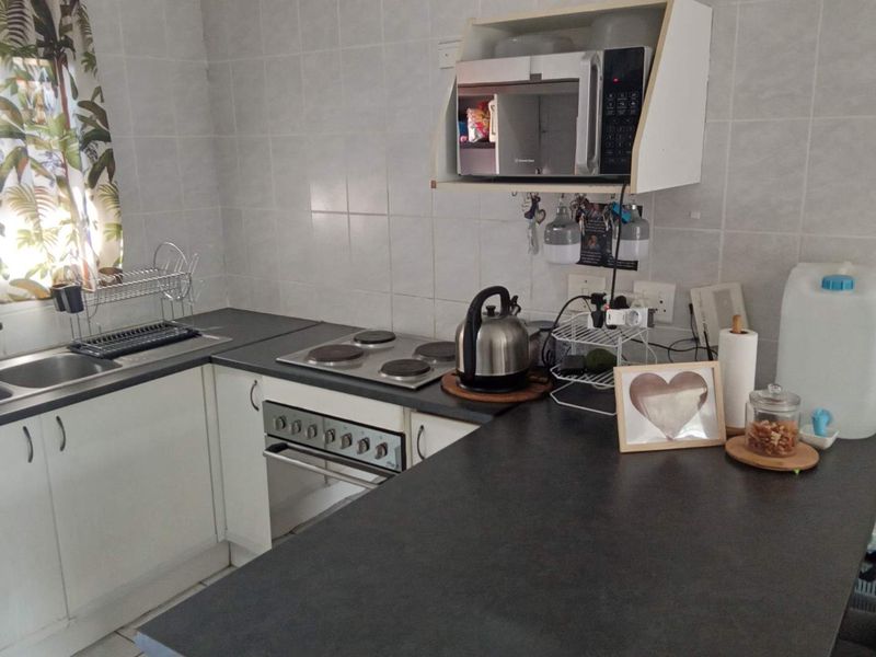 FOR YOUNG FAMILY OR INVESTOR - Photo 3