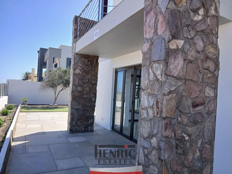 LUXURY   ---   SPACE   ---   VIEW   ---   LOCATION - Photo 4