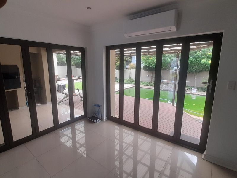 Birdwood Estate: A Modern Sanctuary - Photo 6