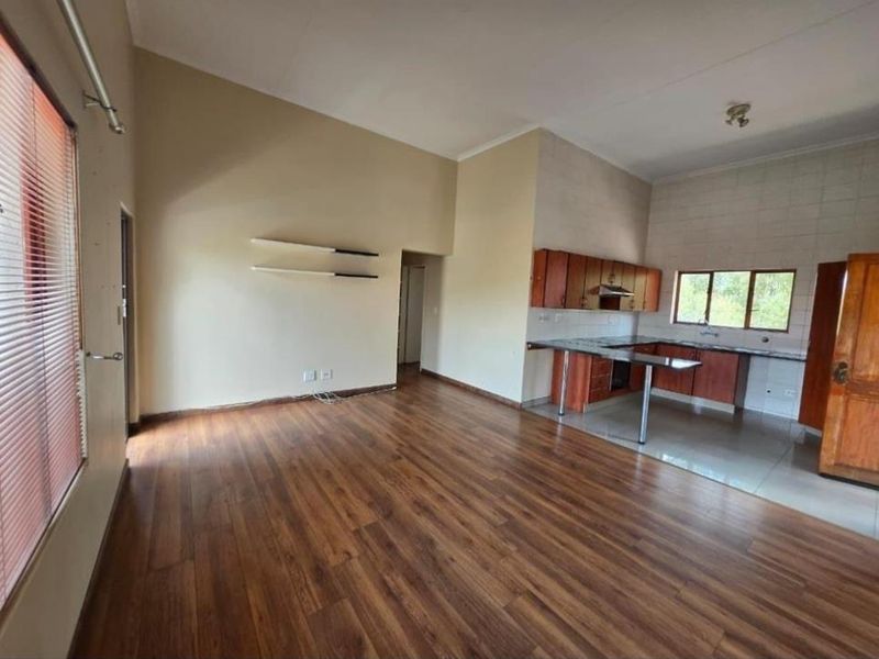 Modern Townhouse Bliss in Winchester Hills! - Photo 3