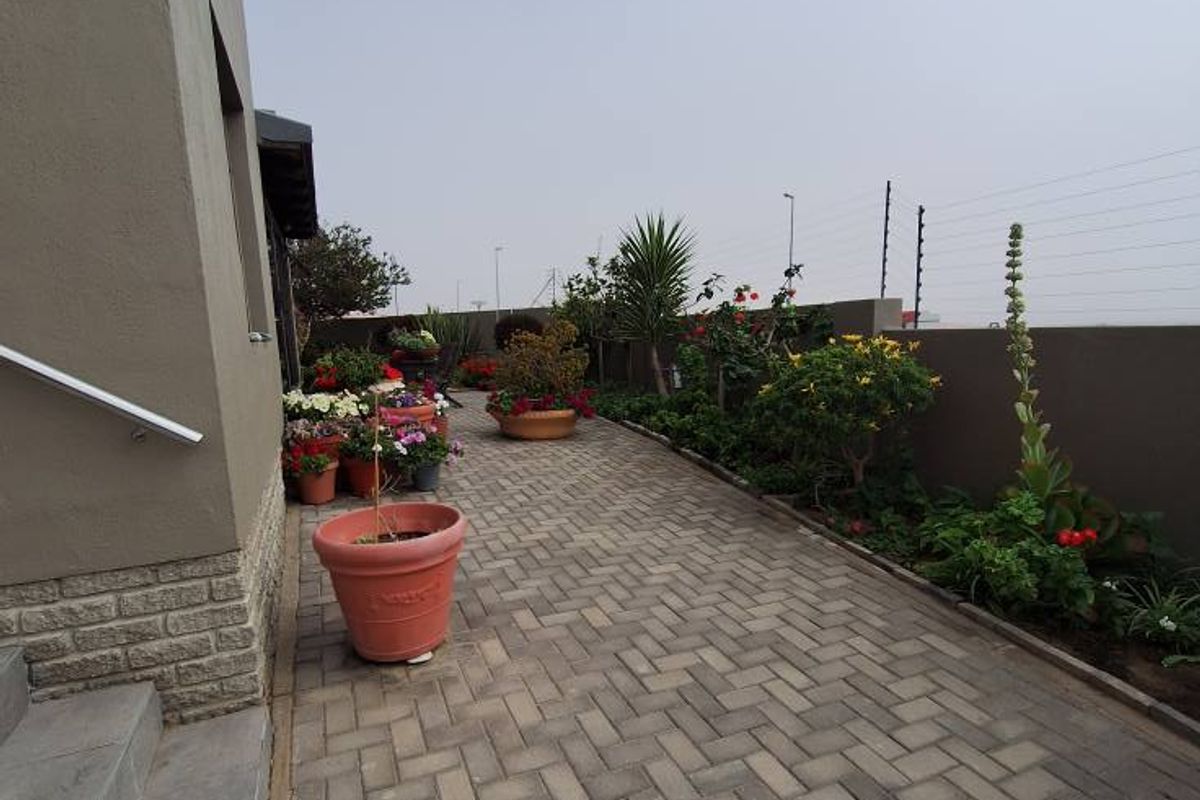 Swakopmund- For Sale-N$3 675 000 - Photo 3