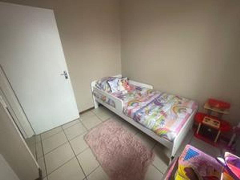 Charming Family Retreat: Comfort Meets Convenience in Edleen at only R880k - Photo 8