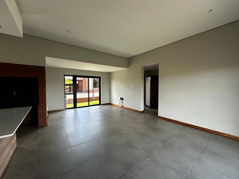 Idyllic Retirement Living Awaits - Photo 7