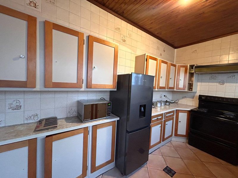 PERFECT LOCATION DEVELOPMENT OPPORTUNITY - Photo 8