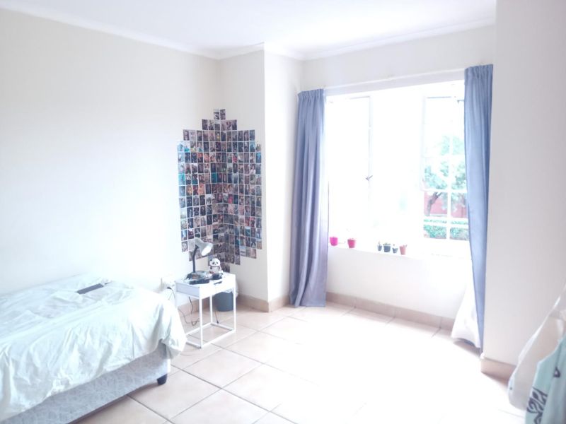 2 Bedroom Apartment Rental - Photo 5