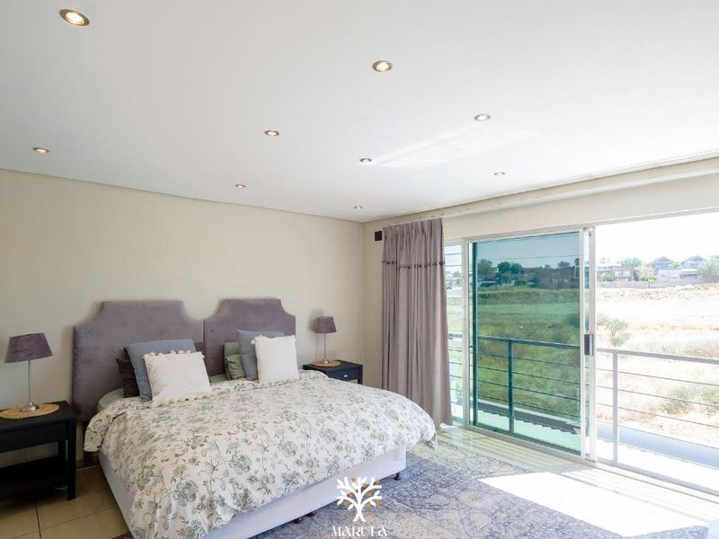 FOR SALE | EXCLUSIVE JOINT SOLE MANDATE | N$3 935 000.00 📍 KLEINE KUPPE - Photo 7