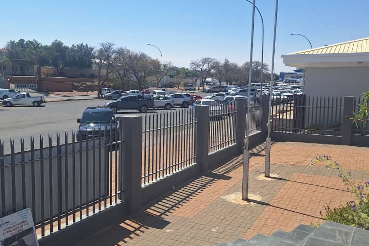 Sole Mandate: Versatile Building In Olympia - Photo 2