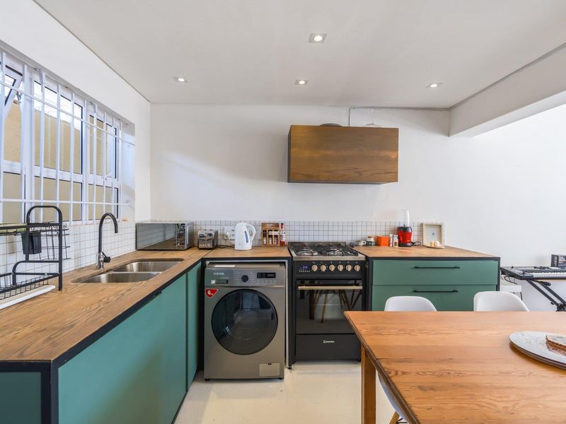 CHARMING 70m2  ONE BEDROOM  with an EXCLUSIVE USE GARDEN APARTMENT OF 52m2 - Photo 7