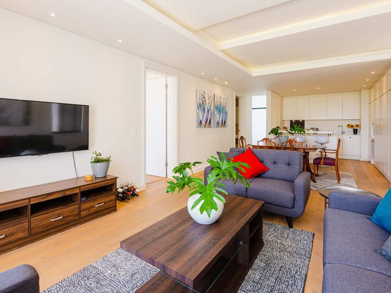 Luxury two-bedroom Polo Village apartment available to rent on Val de Vie Estate - Photo 7