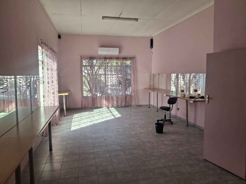 Office/Training Center/Medical consultation - Photo 3