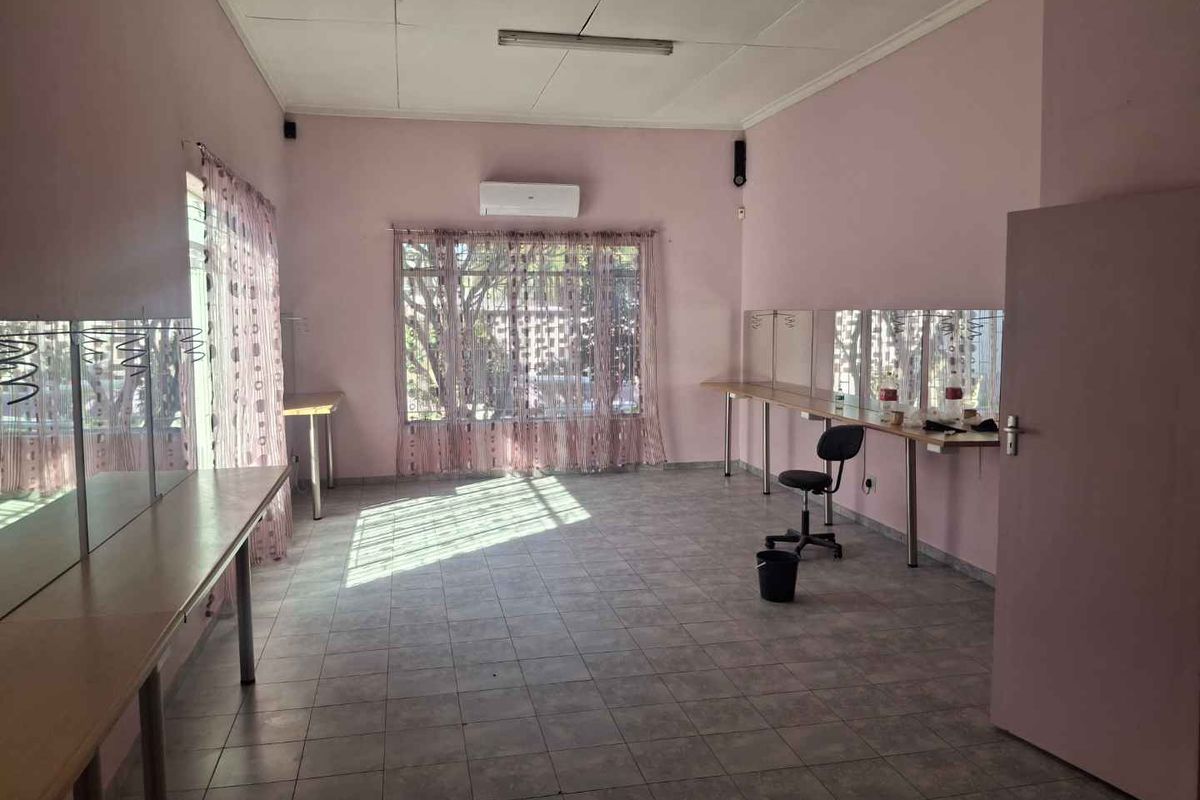 Office/Training Center/Medical consultation - Photo 3