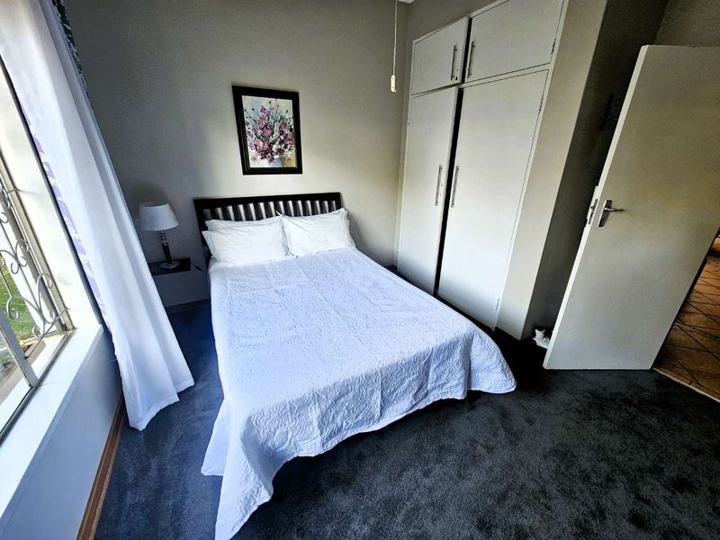 SOLD - Exquisite Family Haven – A Prestige Properties Exclusive - Photo 9