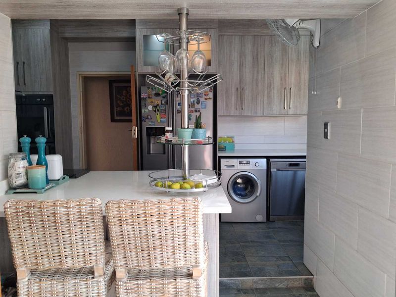 Looking for Space? Look No Further - Photo 7