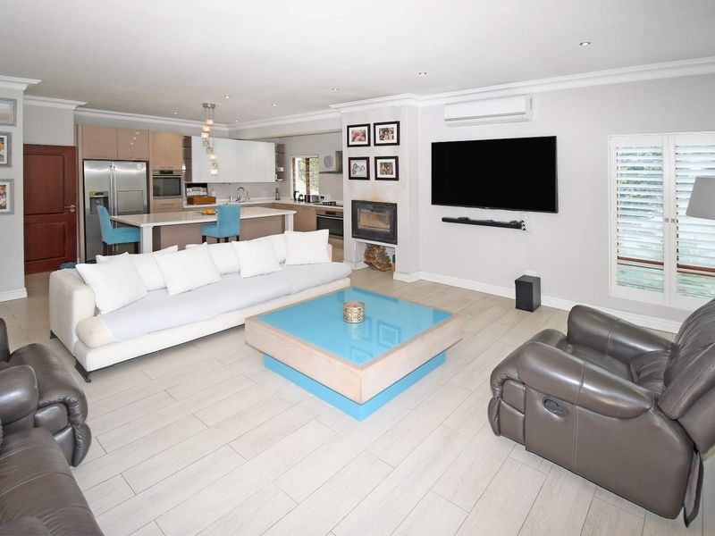 Contemporary Family Home in Secure Bryanston Enclosure - Photo 7