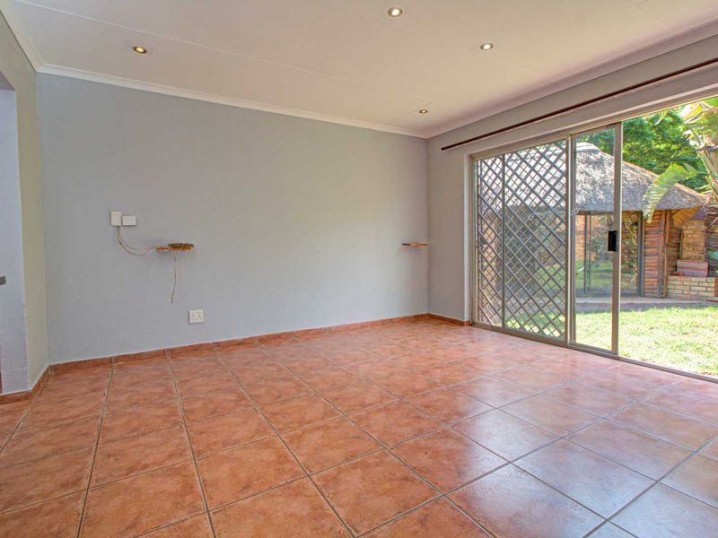 Your Ideal Townhouse: Entertain, Relax, and Live Comfortably! - Photo 4