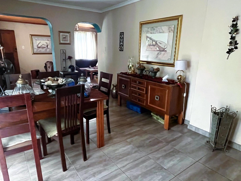 Charming 4 Bedroom Home Bursting with Potential – Elandspark - Photo 9