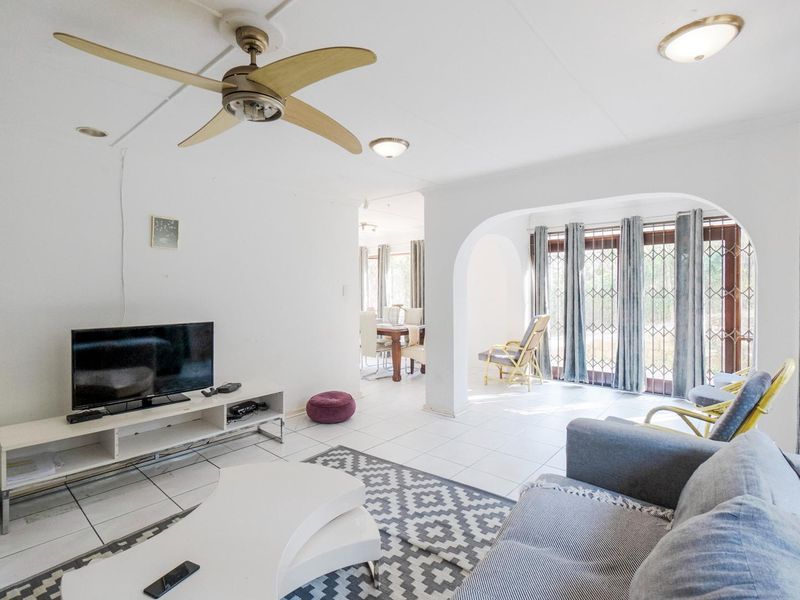 Family home in great location - Photo 3