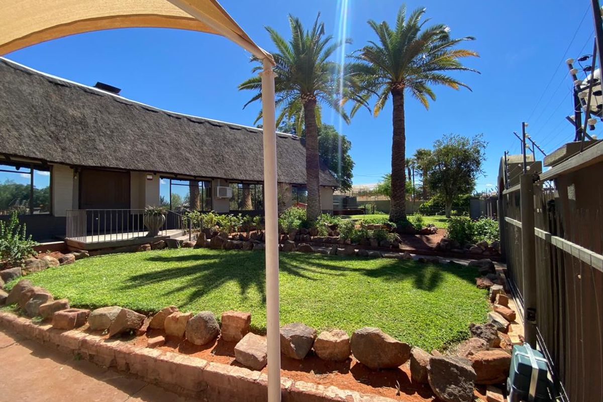 BEAUTIFULL FAMILY HOME FOR SALE IN ARANOS – NAMIBIA - Photo 2