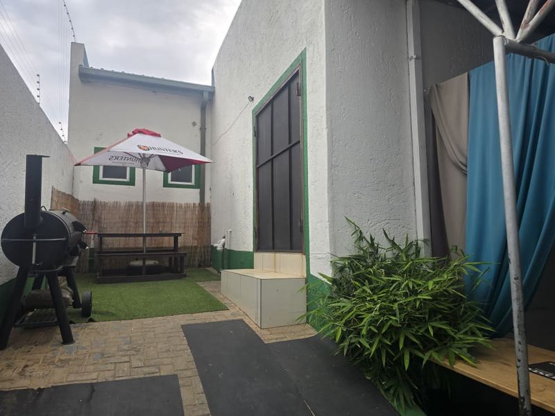 Prime Commercial Property for Sale – Exceptional Location in Windhoek Central - Photo 5