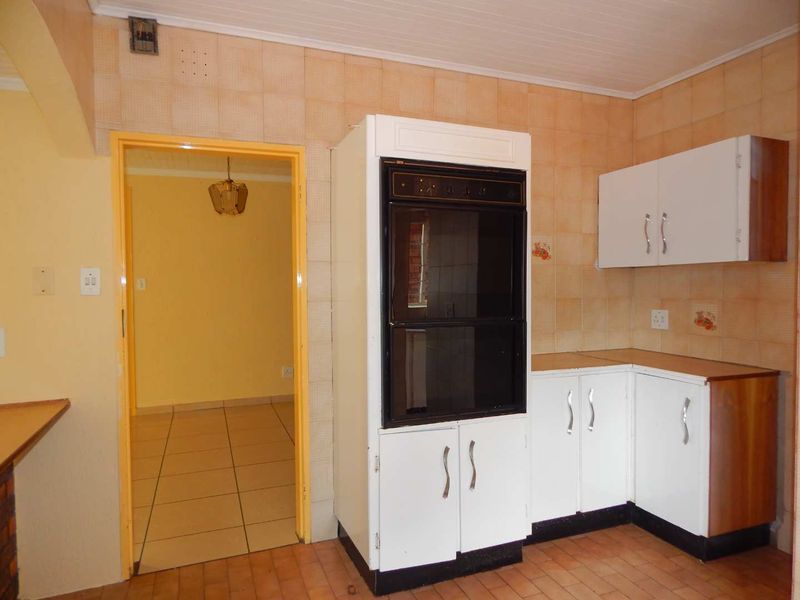 House Available for Rent - Photo 6