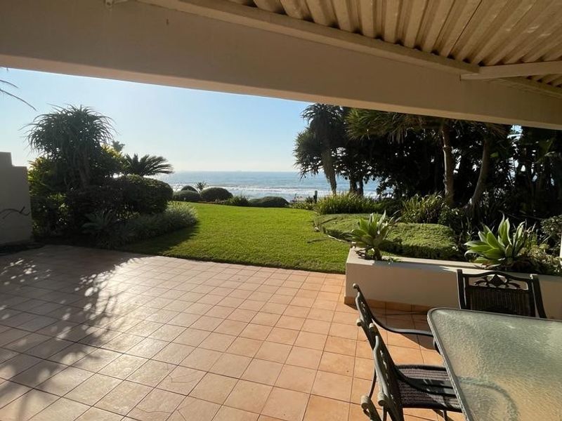 A Stunning Apartment With Modern Finishes In An Exclusive Apartment Block Right On Umhlanga's Frontline!!! - Photo 3