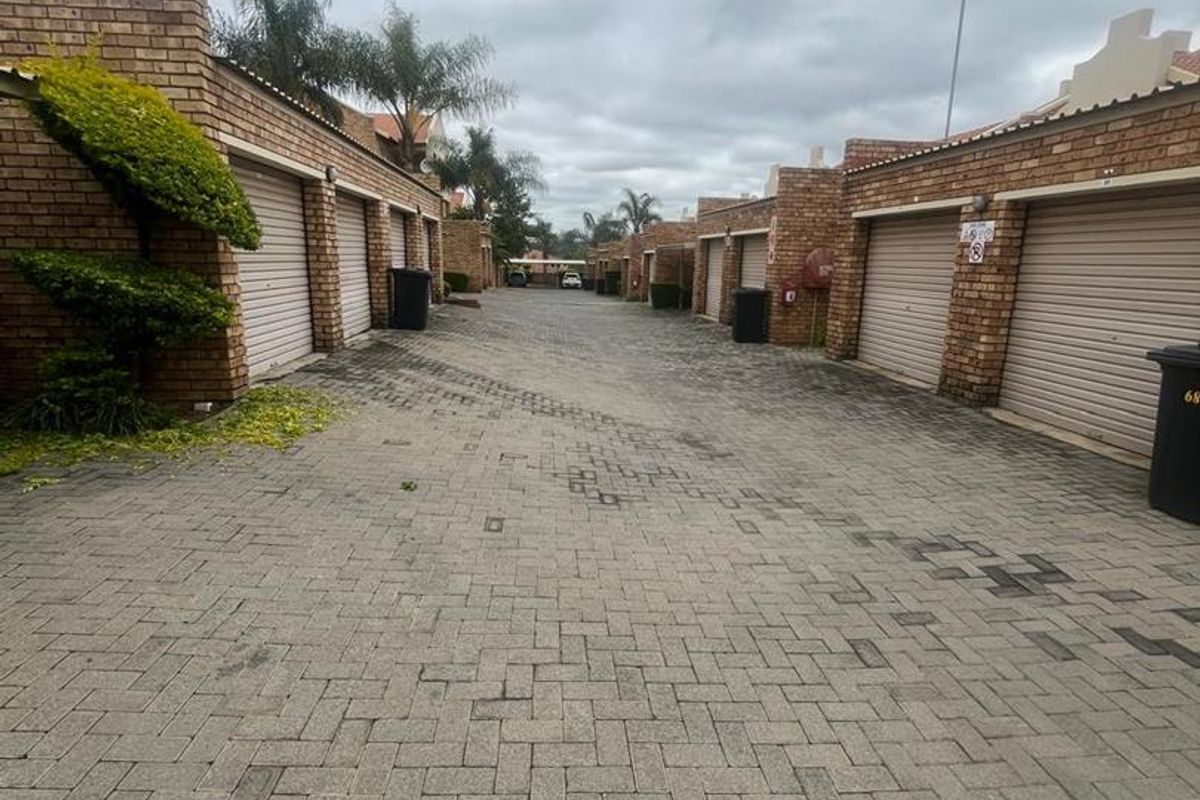 Ground Floor 2 Bedroom apartment - Photo 3