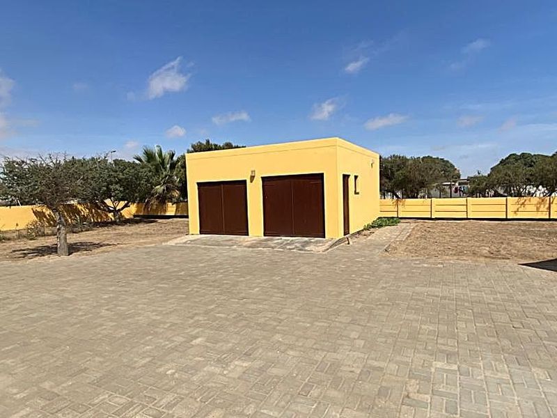 Dive Into Coastal Bargain: Your Henties Bay Dream Home Awaits! - Photo 5