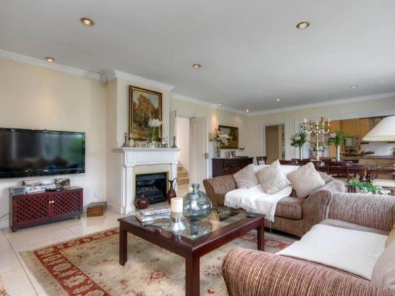 Double storey 5 bedroom cluster home in an ultra secure complex - Photo 6