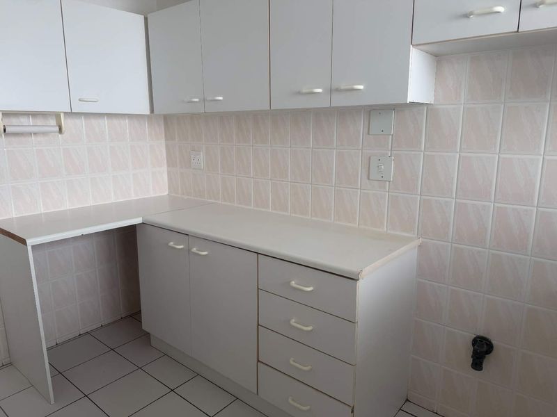 Family Home in Fish Hoek - Photo 9