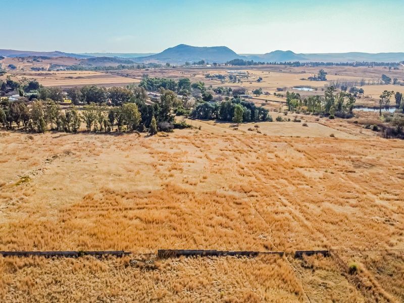 Escape the City Buzz: Invest in Muldersdrift’s Natural Beauty and Potential - Photo 6