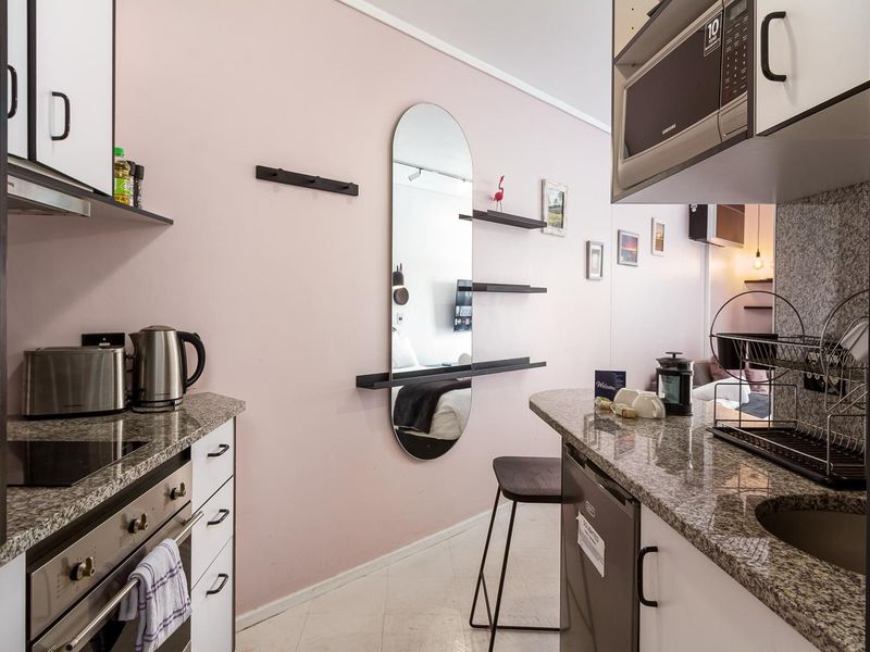 The Flamingo - Photo 3