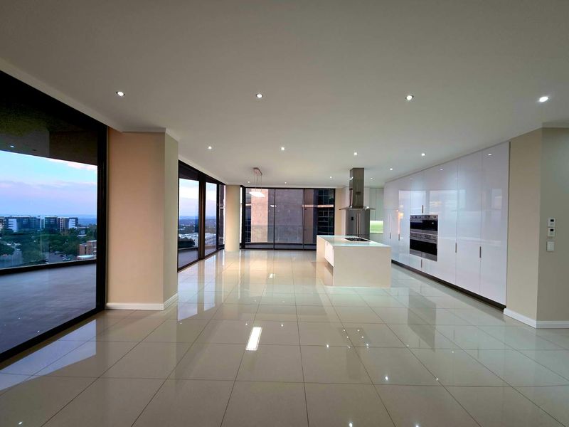 Sky-High Sophistication: Luxury 3-Bedroom Residence at Central Square Sandton - Photo 8