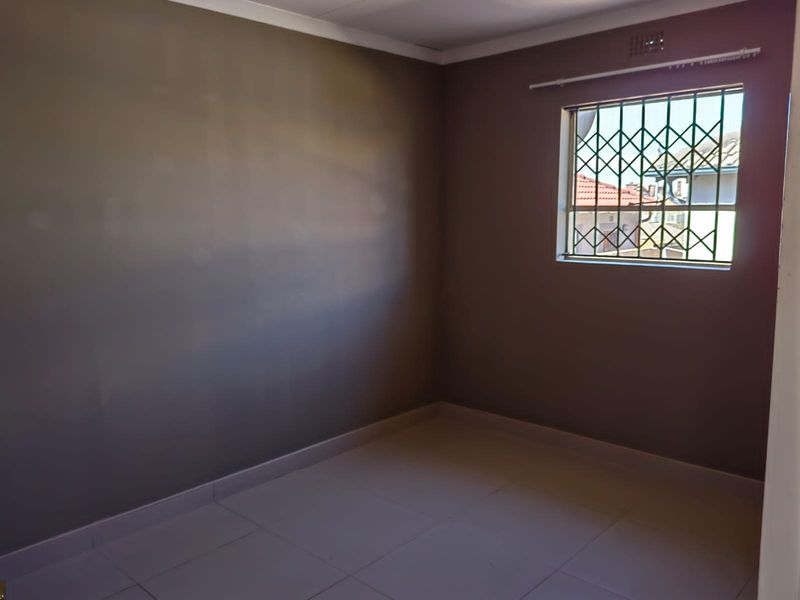 Riverside View - R 790 000 Good value !! - Photo 9
