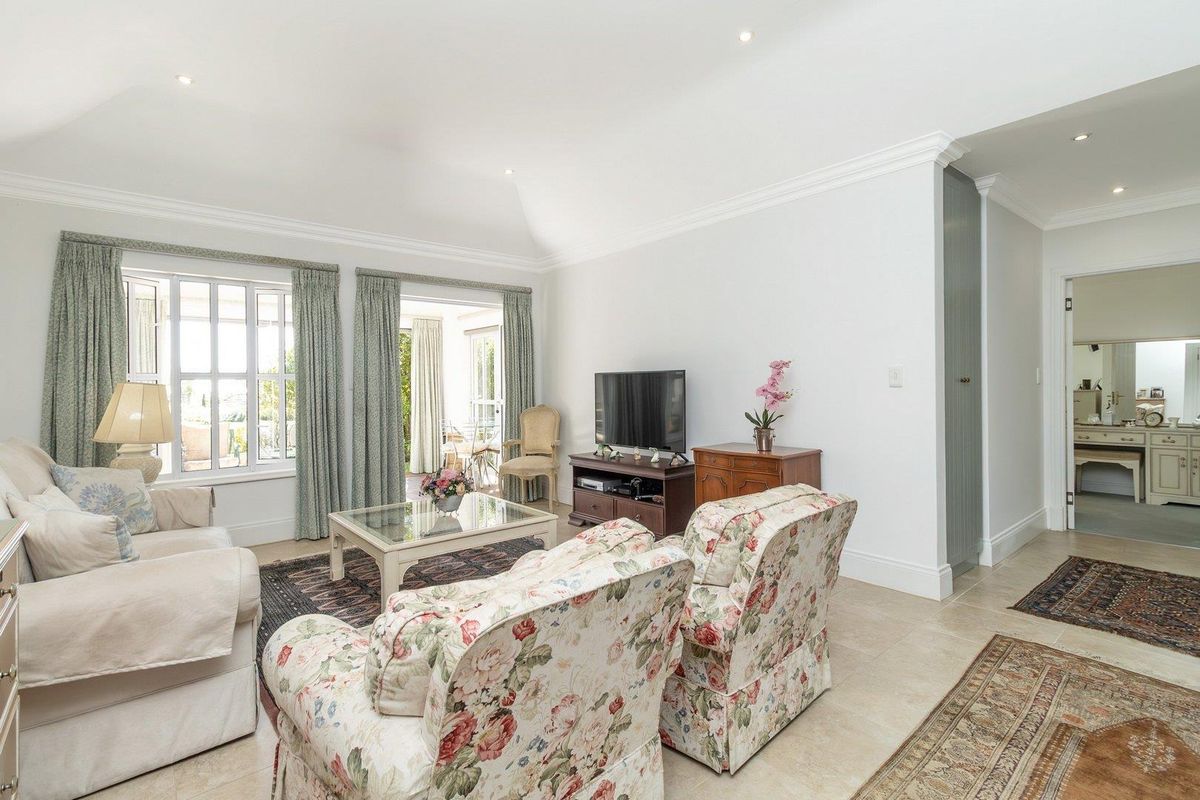 Tranquil retirement haven - Photo 5